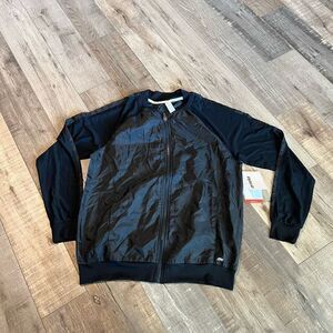 Marika women’s windbreaker size s